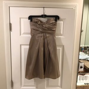 WTOO size 2 strapless formal short dress